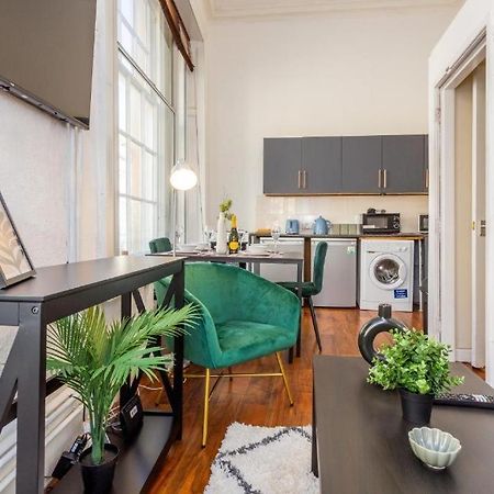Newcastle'S Most Central Apartment - Sleeps 10 Kültér fotó