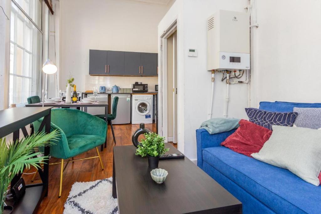 Newcastle'S Most Central Apartment - Sleeps 10 Kültér fotó