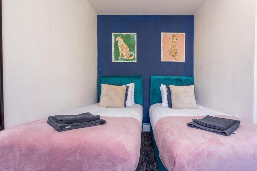 Newcastle'S Most Central Apartment - Sleeps 10 Kültér fotó