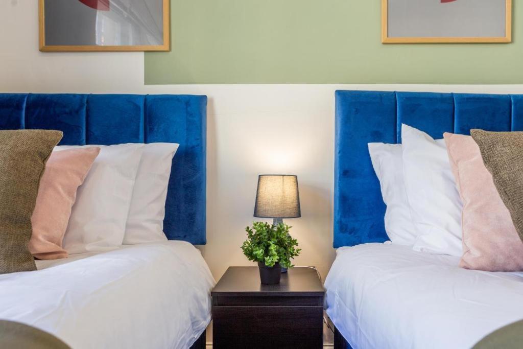 Newcastle'S Most Central Apartment - Sleeps 10 Kültér fotó