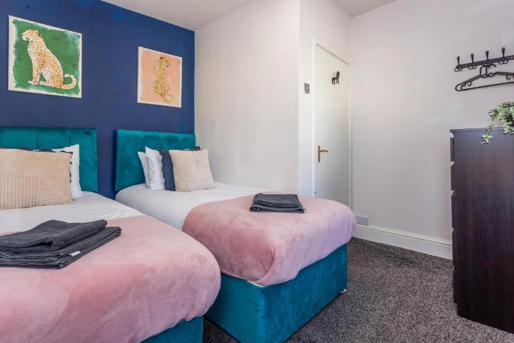Newcastle'S Most Central Apartment - Sleeps 10 Kültér fotó