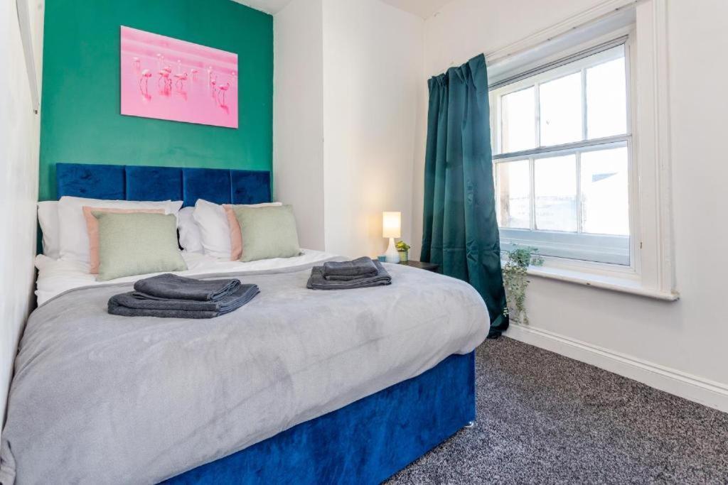 Newcastle'S Most Central Apartment - Sleeps 10 Kültér fotó